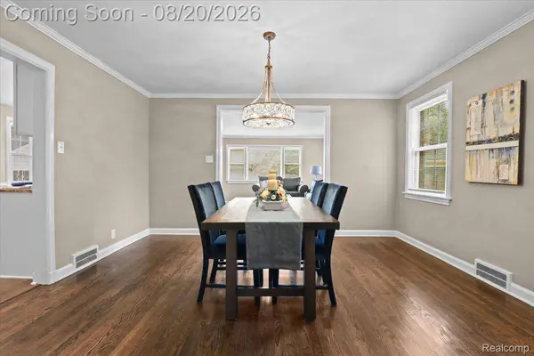 429 Moran RD, Grosse Pointe Farms, MI 48236