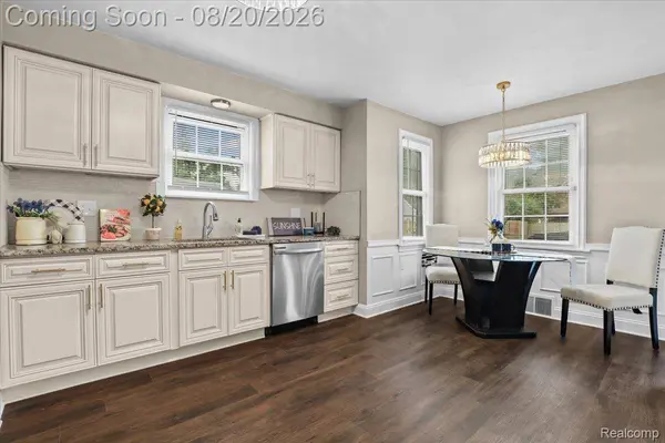 429 Moran RD, Grosse Pointe Farms, MI 48236