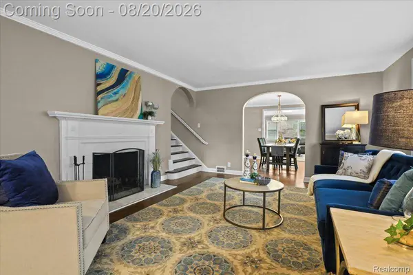 429 Moran RD, Grosse Pointe Farms, MI 48236