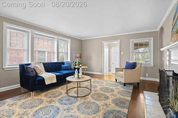 429 Moran RD, Grosse Pointe Farms, MI 48236