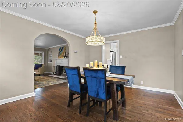 429 Moran RD, Grosse Pointe Farms, MI 48236