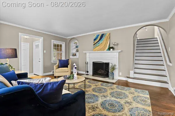 429 Moran RD, Grosse Pointe Farms, MI 48236