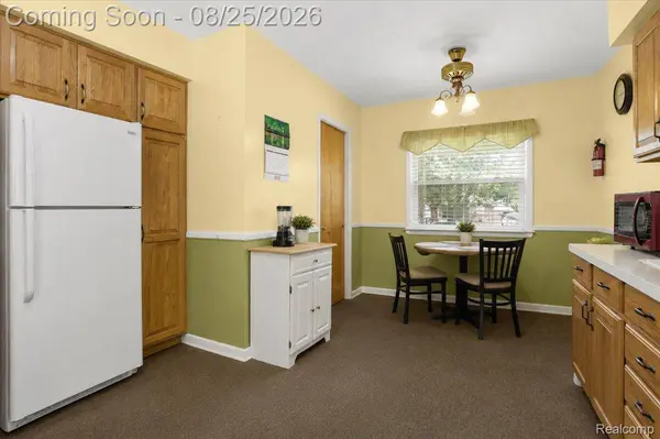 4500 Roosevelt BLVD, Dearborn Heights, MI 48125