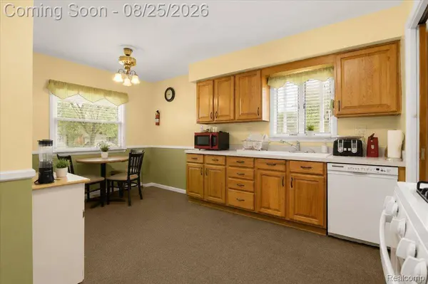 4500 Roosevelt BLVD, Dearborn Heights, MI 48125