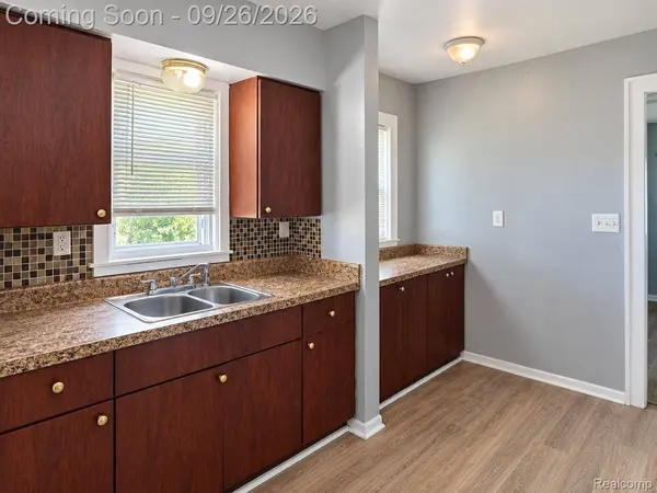 7542 Meadow AVE, Warren, MI 48091
