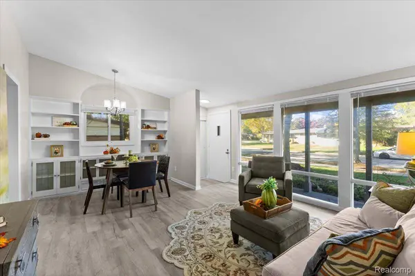 31629 Arizona ST, Livonia, MI 48150