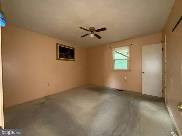 2200 BRIDLE PATH DR, Waldorf, MD 20601