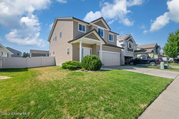 8263 N WENTWORTH ST, Post Falls, ID 83854