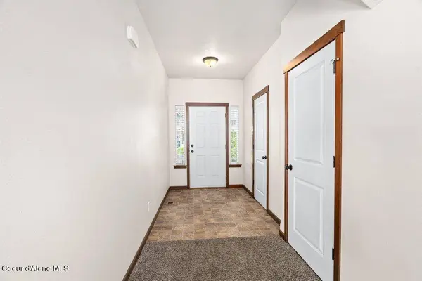 8263 N WENTWORTH ST, Post Falls, ID 83854