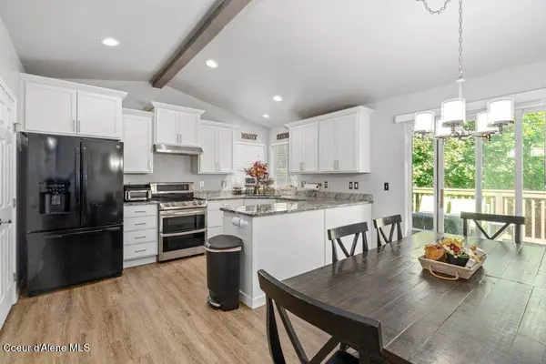 5976 N Belleville Dr, Coeur d'Alene, ID 83815