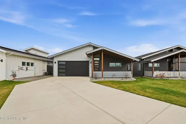 1452 W Moselle Dr, Coeur d'Alene, ID 83815