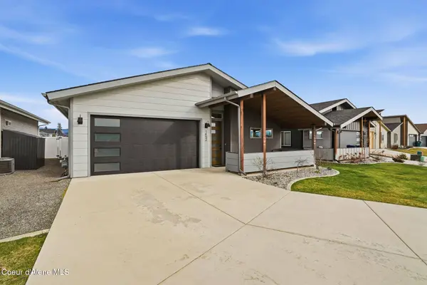 1452 W Moselle Dr, Coeur d'Alene, ID 83815