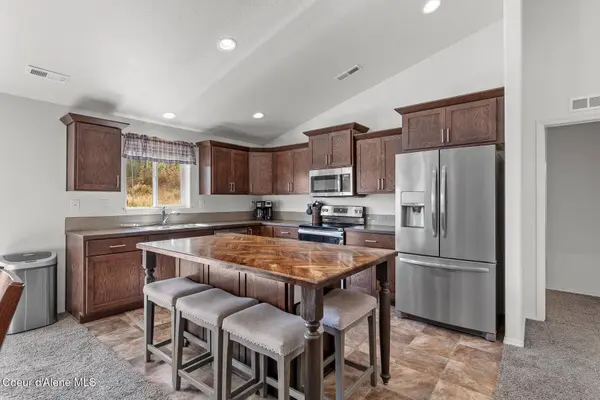 7316 W Radford Ln, Worley, ID 83876