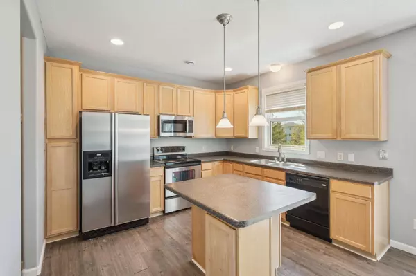 6789 Troy LN N, Maple Grove, MN 55311