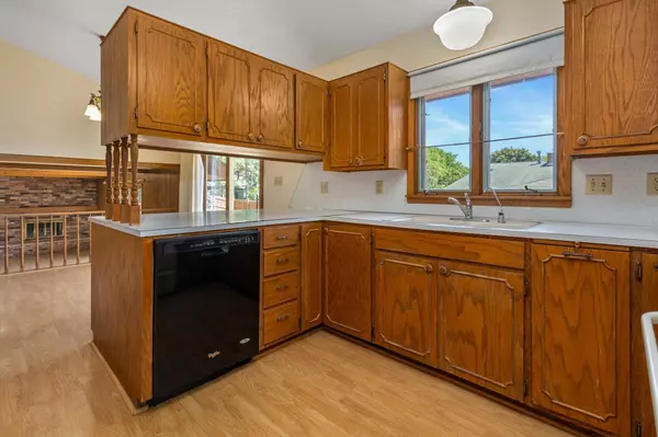 620 1st ST E, Tracy, MN 56175