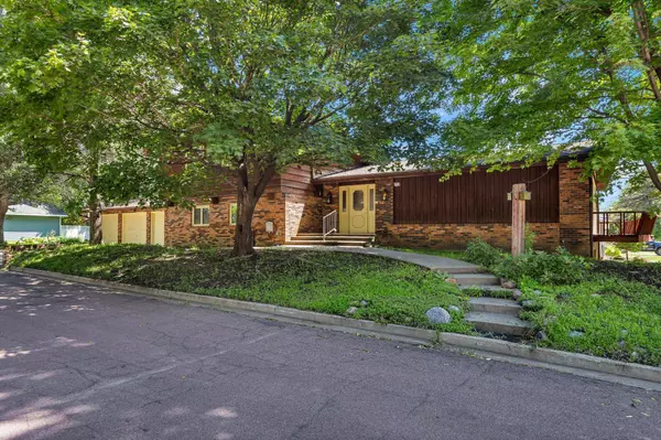 620 1st ST E, Tracy, MN 56175