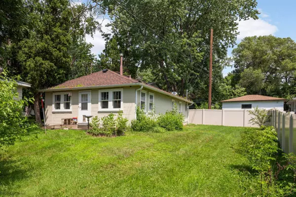 630 Glencoe ST NE, Fridley, MN 55432