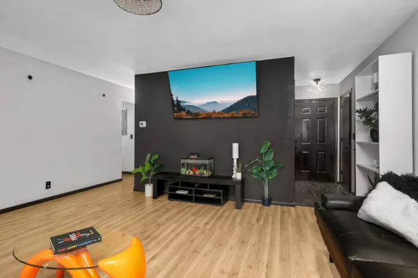 7025 Fremont AVE N, Brooklyn Center, MN 55430