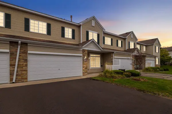 15684 Emerald DR N #5, Hugo, MN 55038