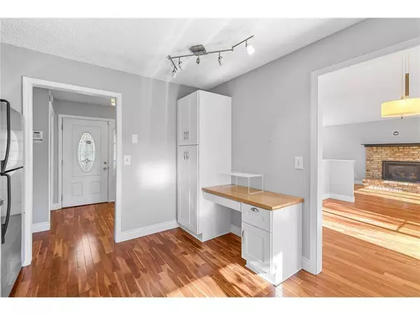 16405 13th AVE N, Minneapolis, MN 55447