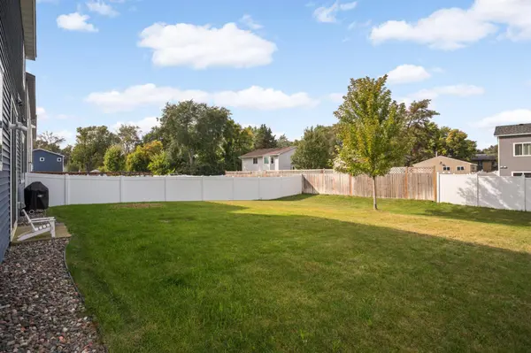 700 68th LN N, Minneapolis, MN 55430