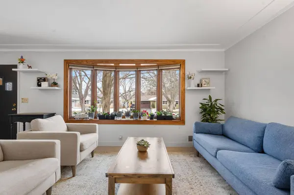 219 Demar AVE, Shoreview, MN 55126