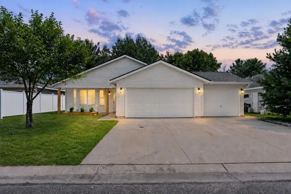 620 Meadowlark LN