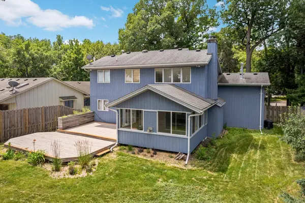 1407 Bay Point DR SE, Forest Lake, MN 55025