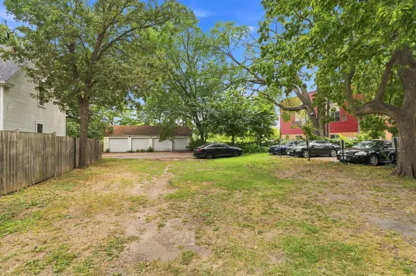 416 8th AVE SE, Minneapolis, MN 55414