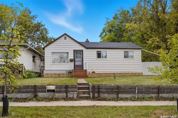 2123 20th STREET W, Saskatoon, SK S7M 1A7