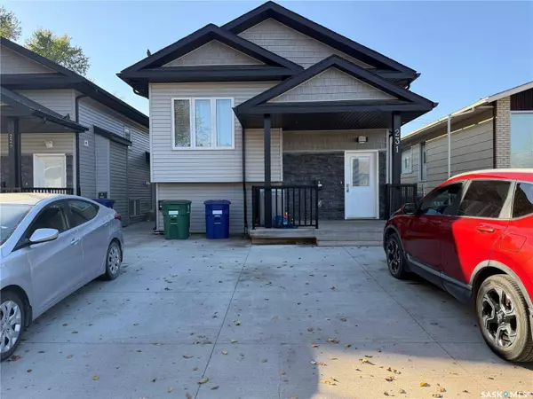 231 S AVENUE N, Saskatoon, SK S7L 2Z7