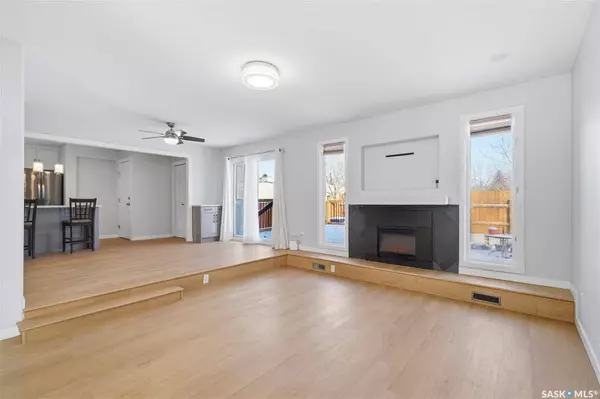 19 Barr PLACE, Saskatoon, SK S7M 4G1