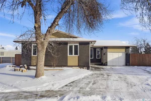 19 Barr PLACE, Saskatoon, SK S7M 4G1