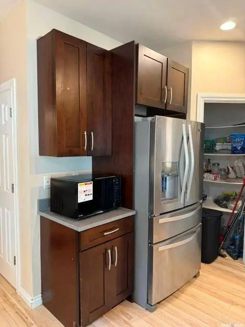 229 S AVENUE N, Saskatoon, SK S7L 2Z7