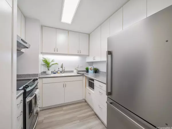 731 Amana ST #1503, Honolulu, HI 96814