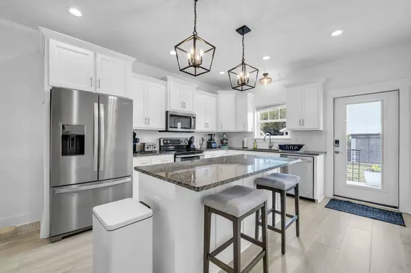 7215 S Lagoon DR, Panama City Beach, FL 32408