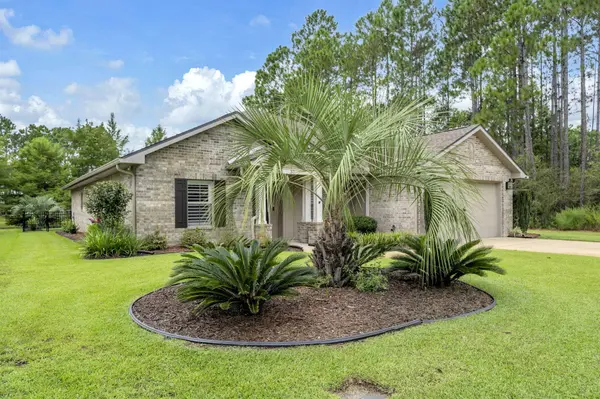 37 Melody LN, Freeport, FL 32439
