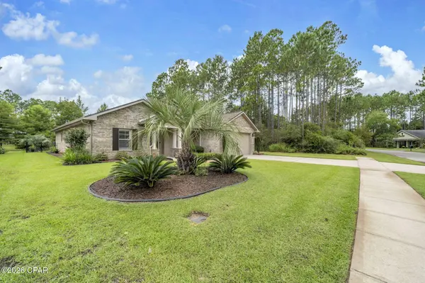 37 Melody LN, Freeport, FL 32439