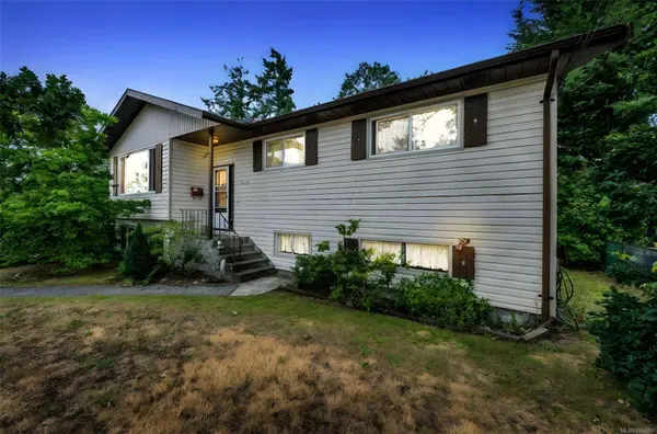 775 Revilo Pl, Langford, BC V9B 2P5