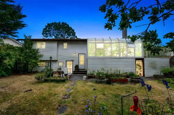 775 Revilo Pl, Langford, BC V9B 2P5