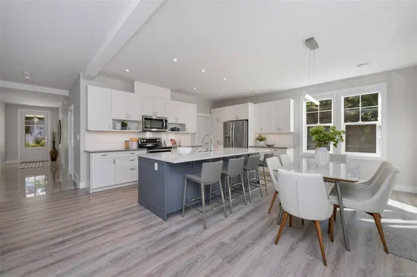 3315 West Oak Pl, Langford, BC V9C 2P2