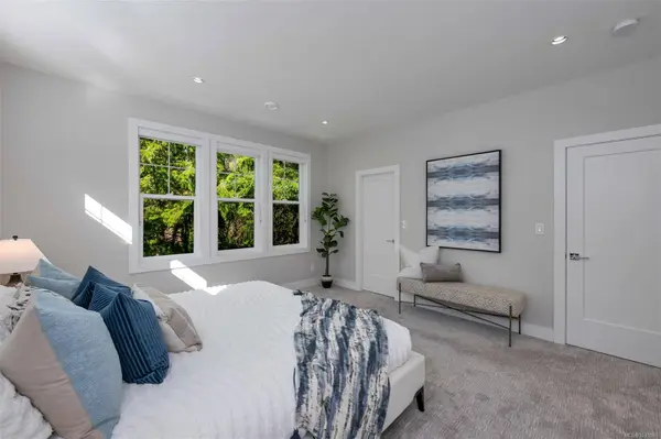 3315 West Oak Pl, Langford, BC V9C 2P2