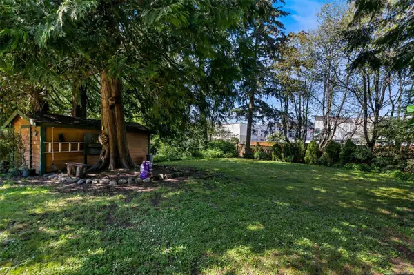 1028 Jenkins Ave, Langford, BC V9B 2N7