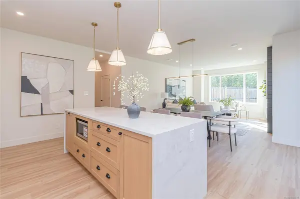 658 Wisteria RDG, Langford, BC V9B 3N4