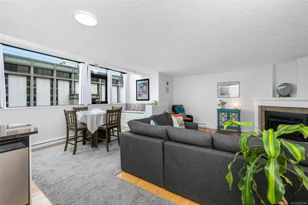 819 Burdett Ave #805, Victoria, BC V8W 1B3