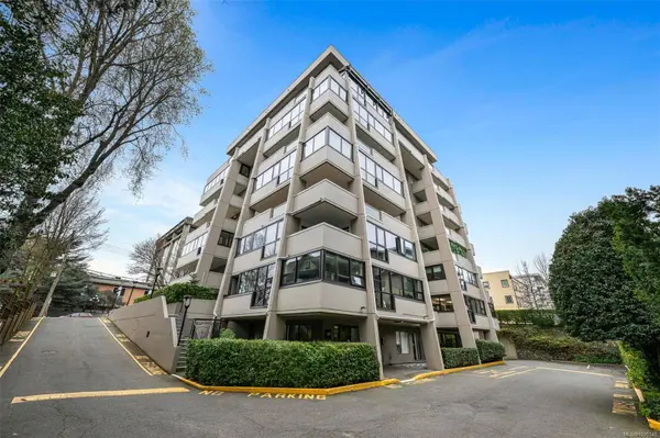 819 Burdett Ave #805, Victoria, BC V8W 1B3