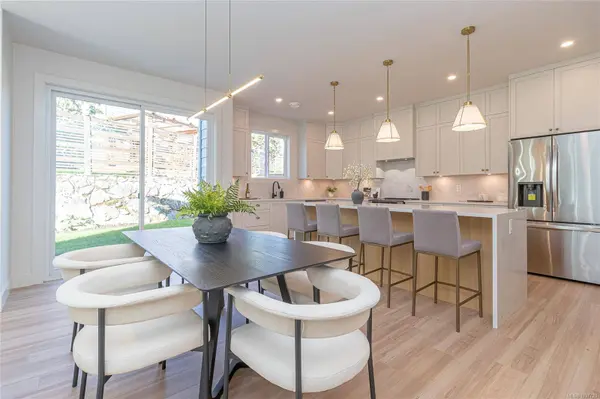 658 Wisteria RDG, Langford, BC V9B 3N4