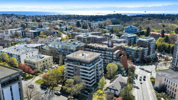 819 Burdett Ave #805, Victoria, BC V8W 1B3