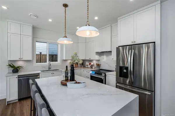 654 Wisteria RDG, Langford, BC V9B 3N4