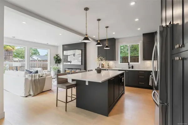 650 Wisteria RDG, Langford, BC V9B 3N4